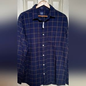 Mens Gap button up dress shirt 100% cotton